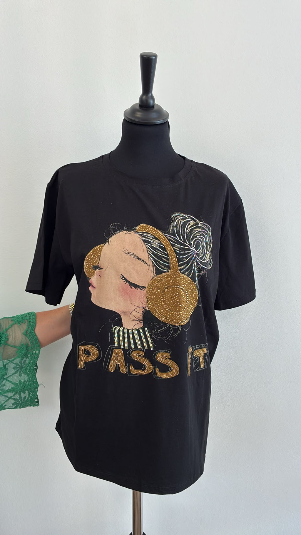 Camiseta Pass It - Negra