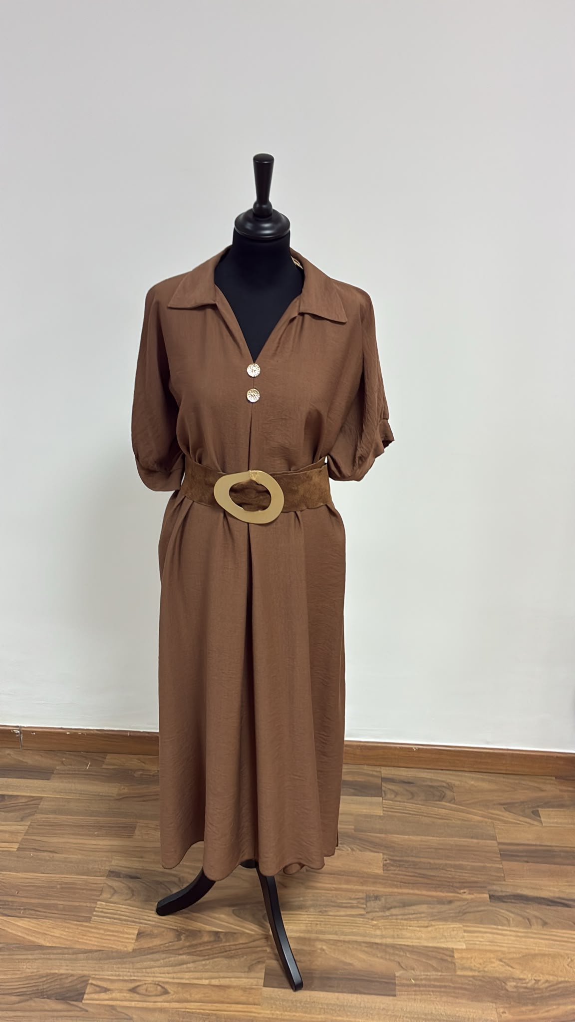 Vestido Midi Marrón con Cinturón de Ante